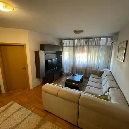 One Bedroom In Urban Area Podgorica